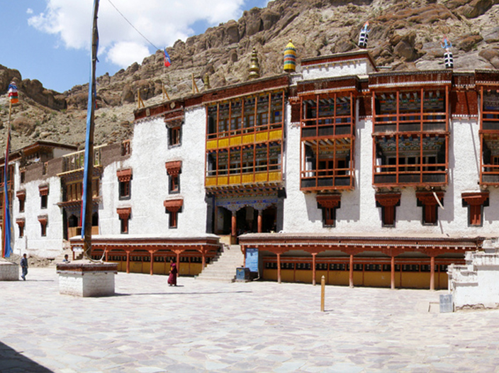 Explore The Shey Palace, Thiksey And Hemis Monastery