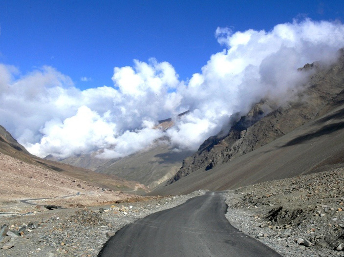 Sarchu - Leh (250 KMS)
