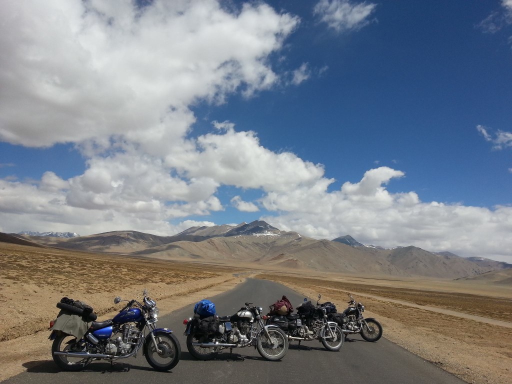 Leh - Pangong Lake (149 KM)