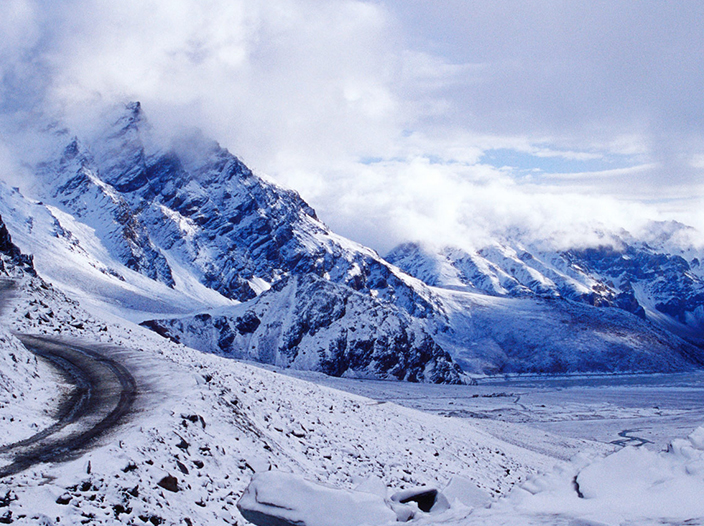 Ladakh Manali Srinagar Package From Ahmedabad